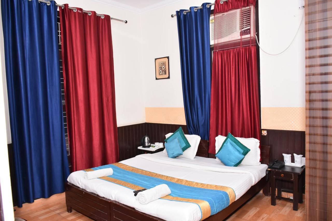 The Abodes House Hotel Greater Noida Eksteriør billede