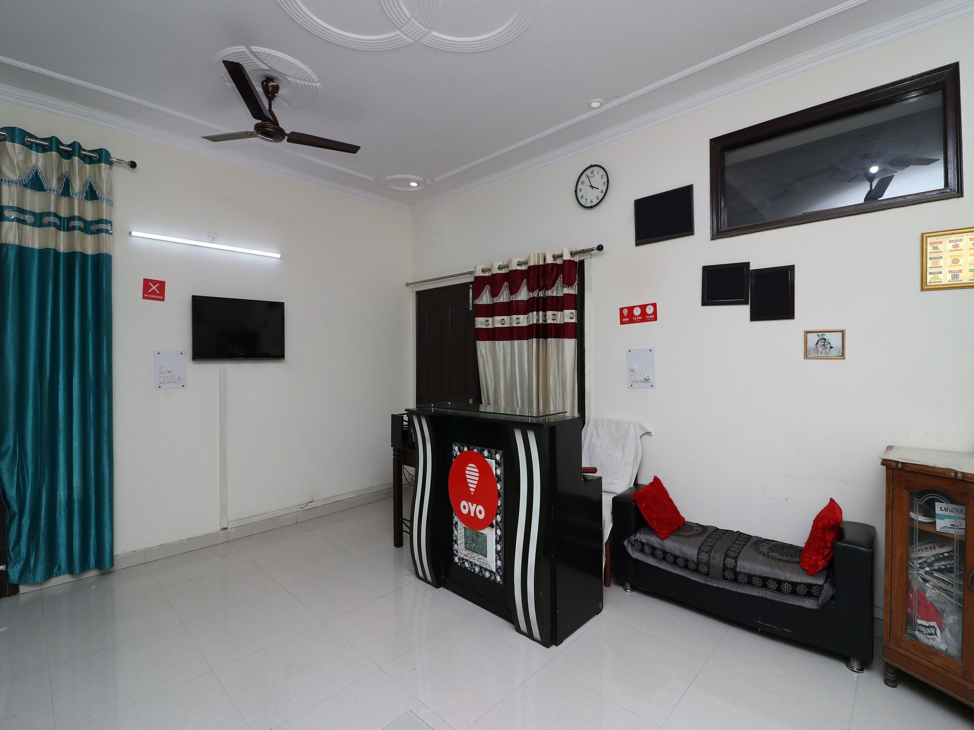 The Abodes House Hotel Greater Noida Eksteriør billede