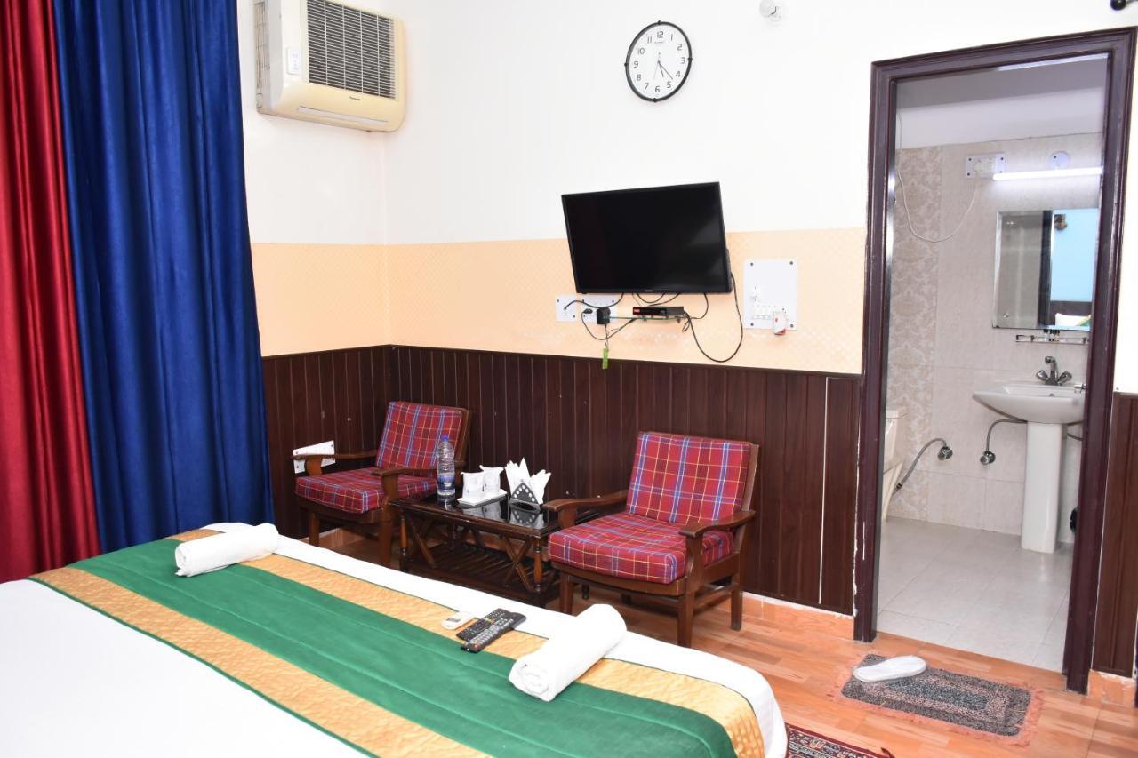 The Abodes House Hotel Greater Noida Eksteriør billede